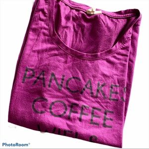 💕 3/25$ Pancakes, coffee, wifi and chill tee